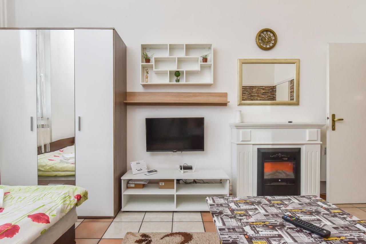 Historical Lion'S Bridge 1-Bedroom Apartment By Flat Mаnager София Екстериор снимка